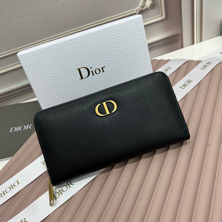 Dior 666111  19x10x2.5cm zy