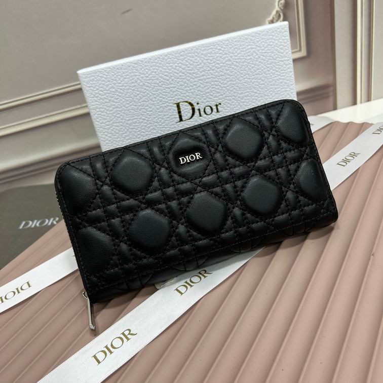 Dior 666112  19x10x2.5cm zy