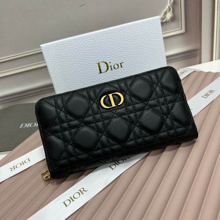 Dior 666113  19x10x2.5cm zy