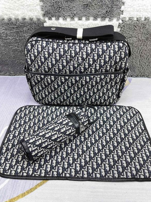 Dior 42x30x15cm CX  1