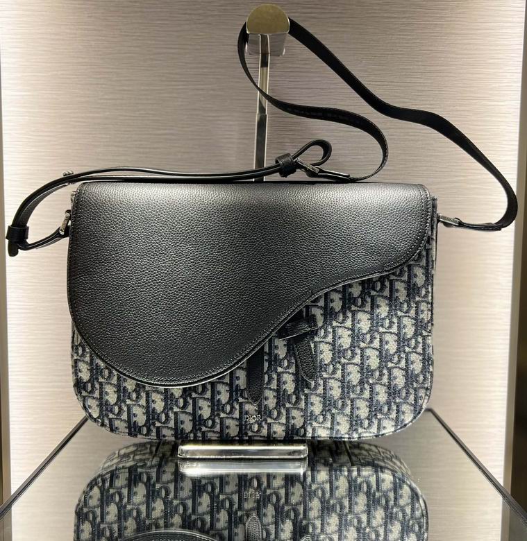 AX2112278 36.5X24.5X5.5