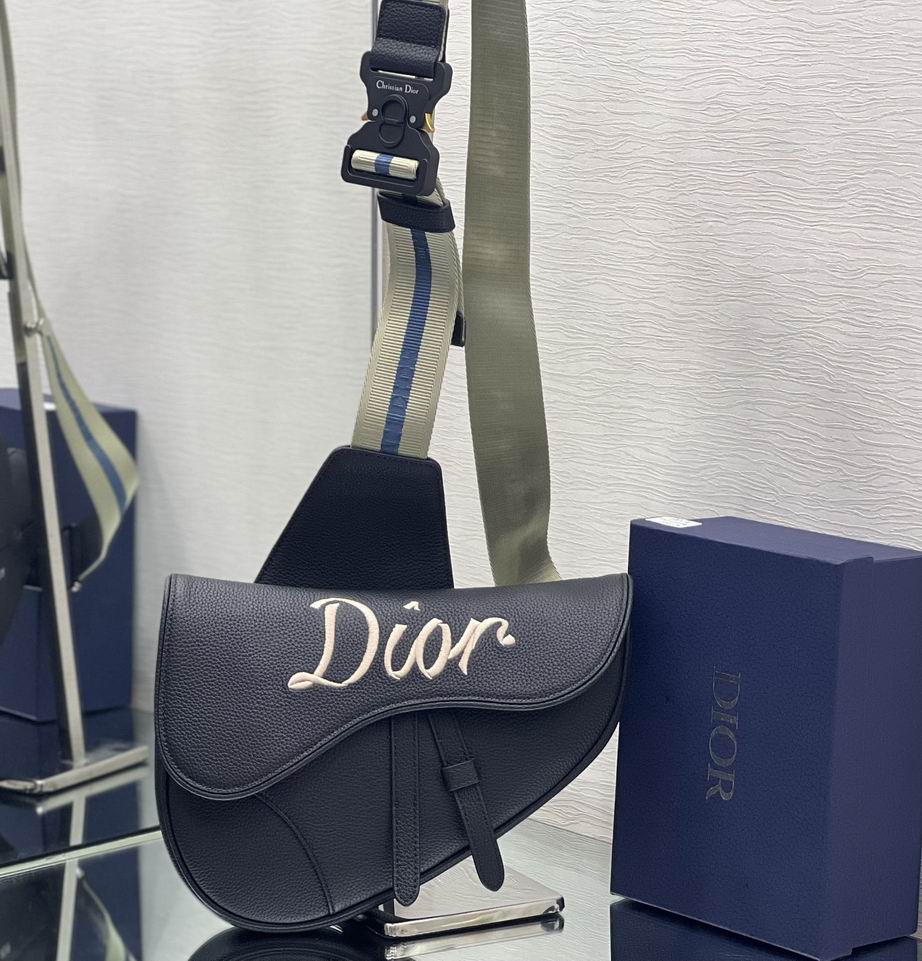Dior 1ADPO093�廨 26x19x4.5cm wz