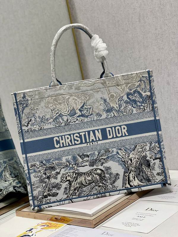 DIOR 1286 L41x32cm yz.