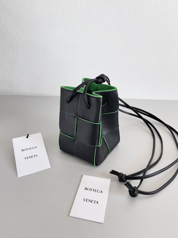 680217 14x9x9cm BG 2