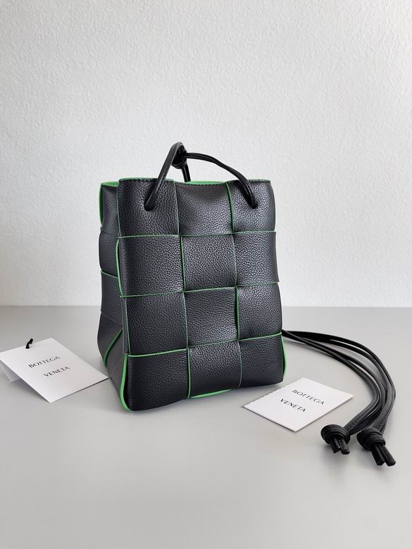 680218 18x14x14cm BG Two colors