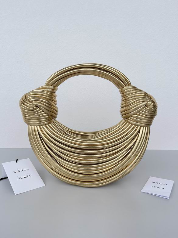 680934  22x15.5x6.5cm  BG