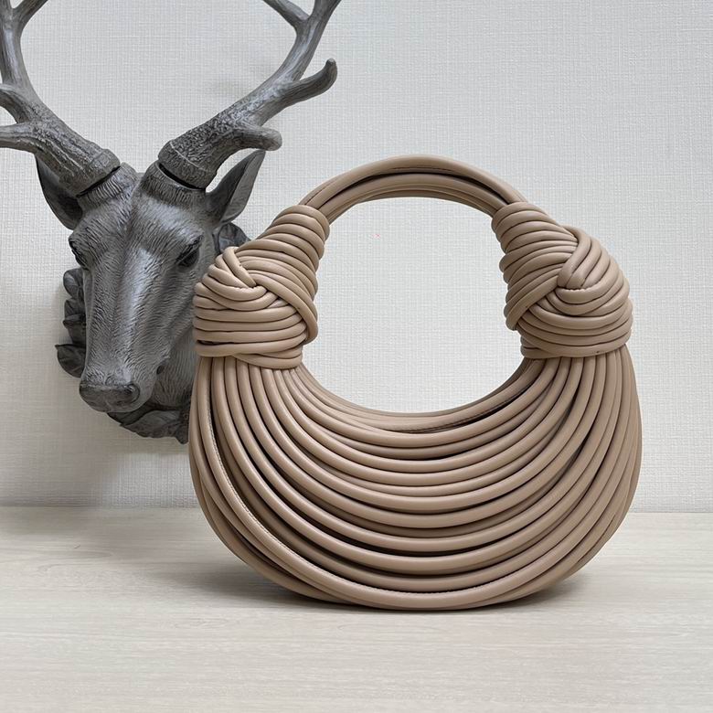 680934 22x15.5x6.5cm DL 1