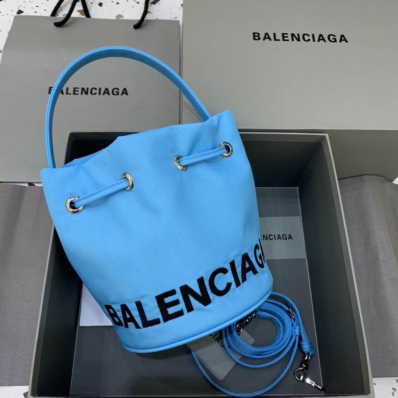 Balenciaga 15x15x18cm FY 4