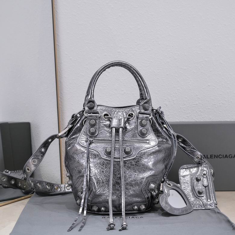 Balenciaga 30x23x17cm FY 1