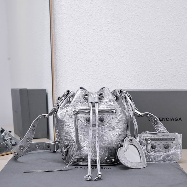 Balenciaga ��15x��20x��18cm FY 2