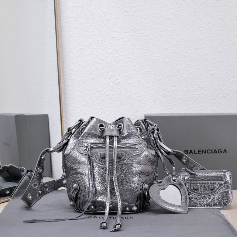 Balenciaga ��15x��20x��18cm FY 3
