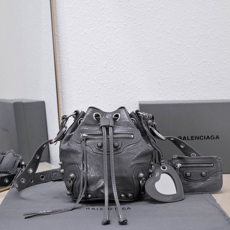 Balenciaga ��15x��20x��18cm FY 14
