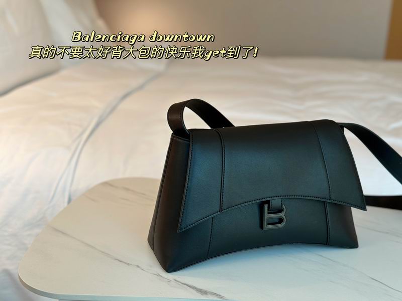 Balenciaga down 28x16cm  CN