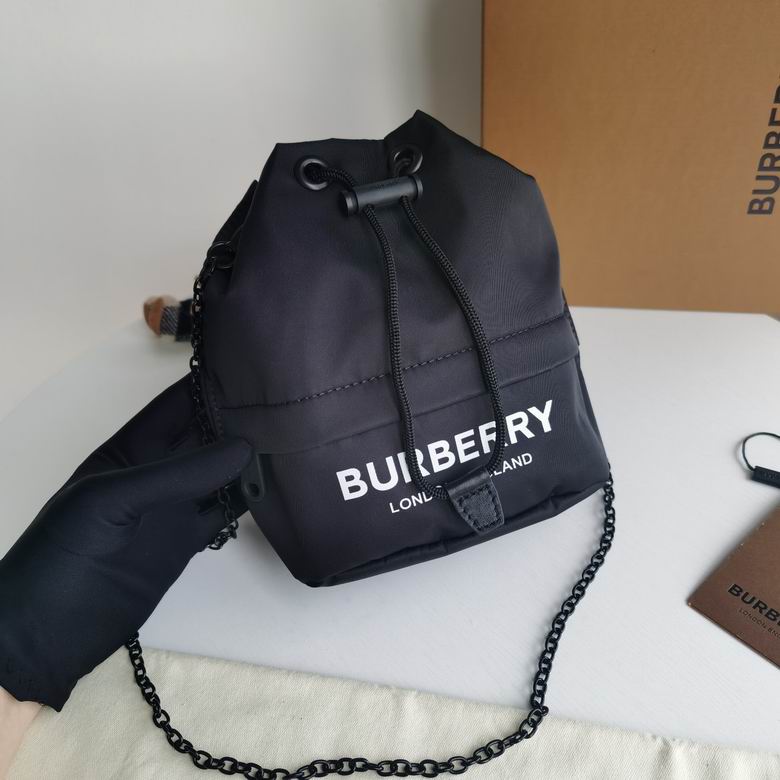 Burberry 16x20x10cm  HQ