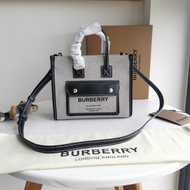 Burberry 23x8x19cm HQ 2
