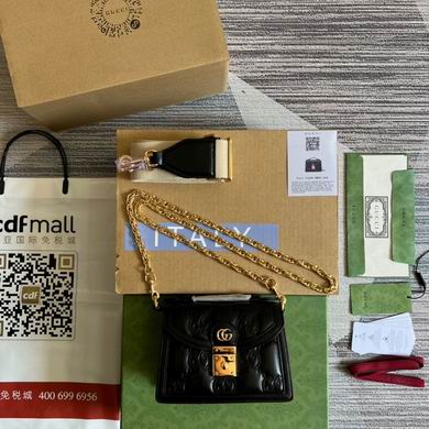 724499 18X13X6.5cm MP 3ɫ