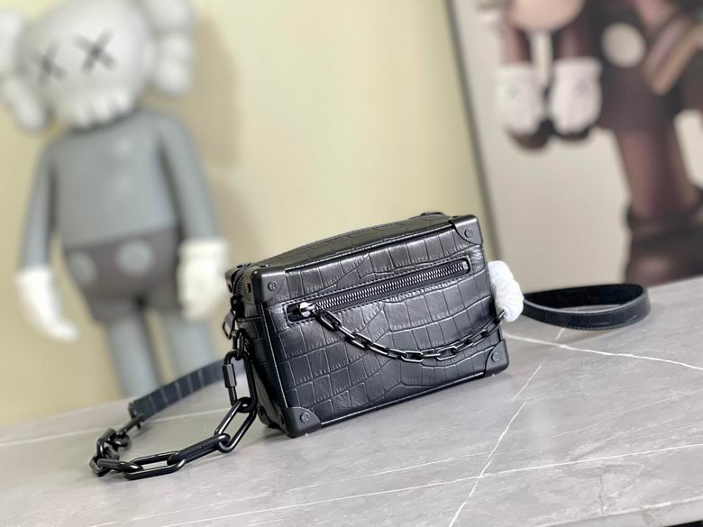 M98903 18.5X13X8cm XM-1