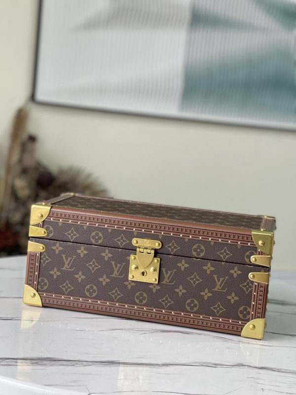 LV MCoffret 39x18x17cm QS-4