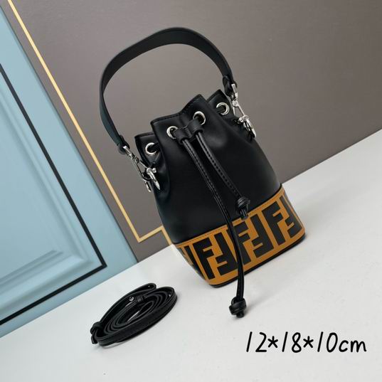 Fendi bucket 12x18x10cm ww4ɫ