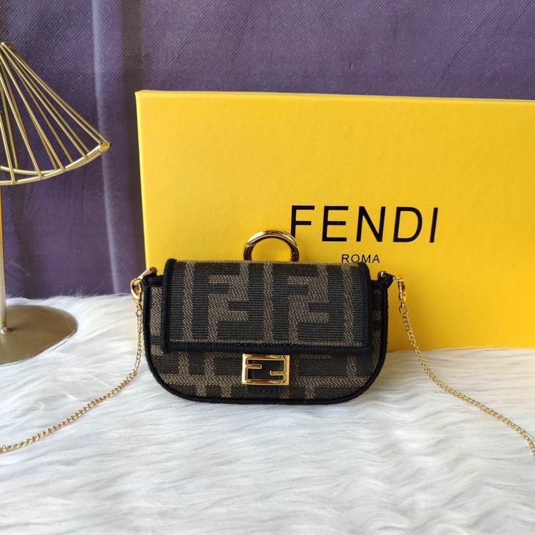 Fendi F7AR845���� 11x6.5x2.5cm zy