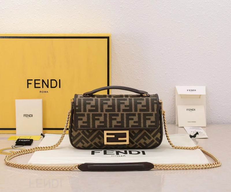 Fendi Baquette 201 24x7x13cm ww
