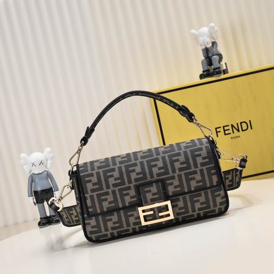 Fendi Baguette 2303 26x13x6cm ww