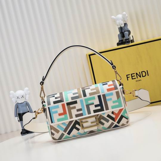Fendi Vertigo 2301 26x15x6cm ww
