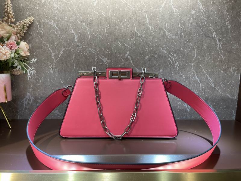 Fendi Peekaboo F0678���� 33cm CN