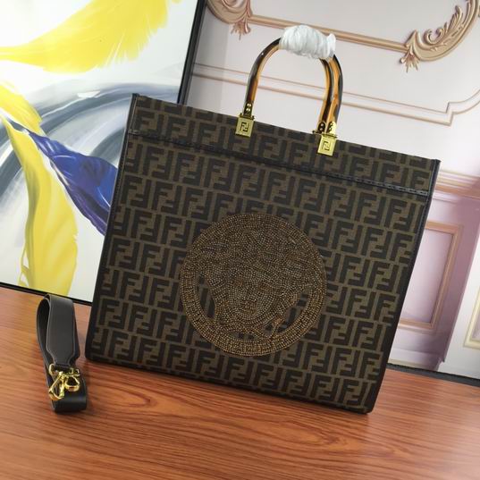 Fendi 9023 40x35cm ww