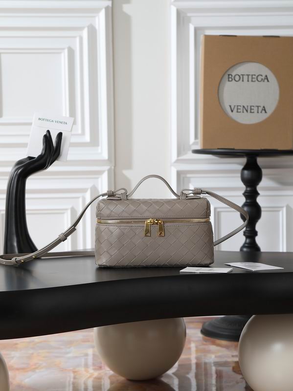 789109 22x12.5x5cm  T2