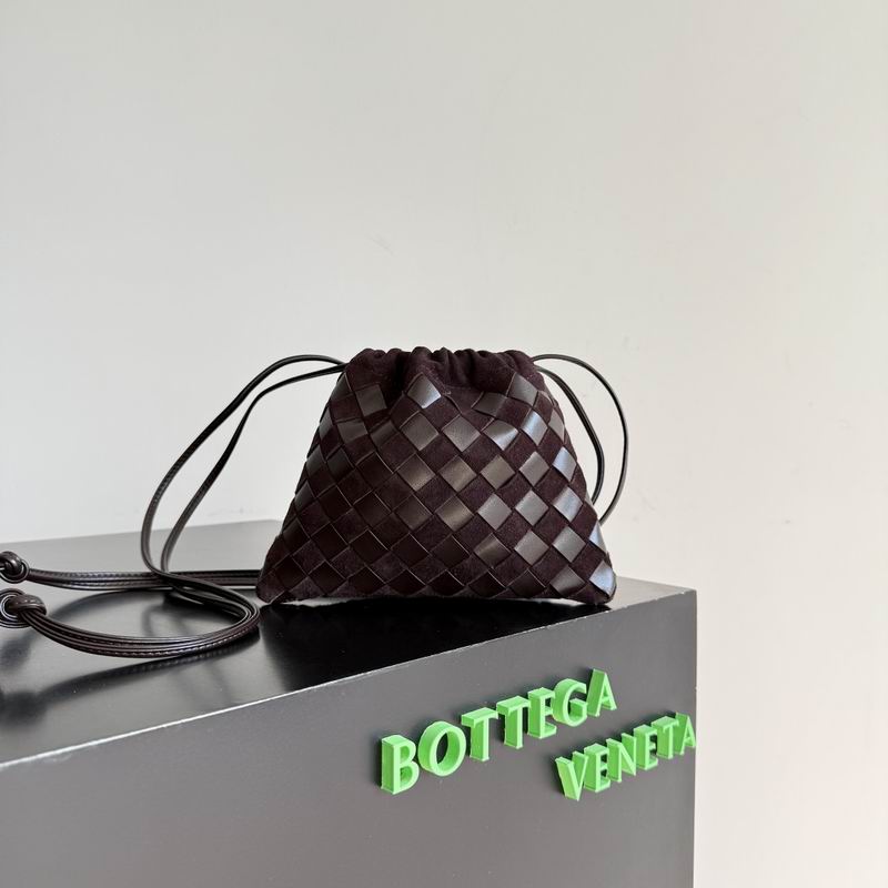 816987 21x16.6x1cm T