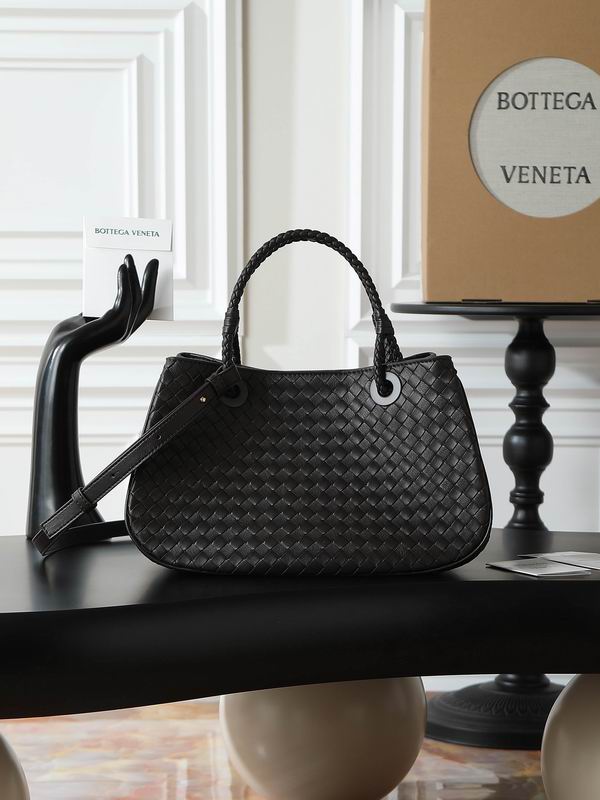 836261 31x18.5x16xm T