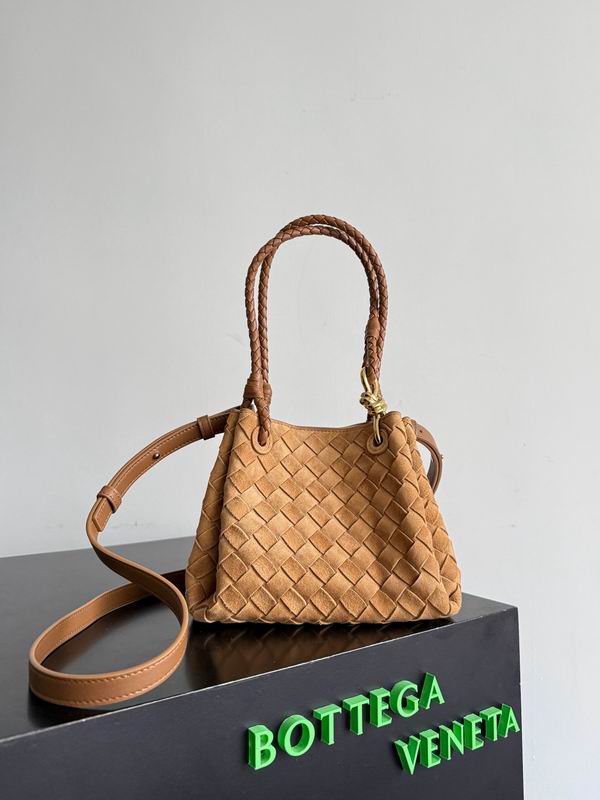 796569 21x17x16.5cm T9