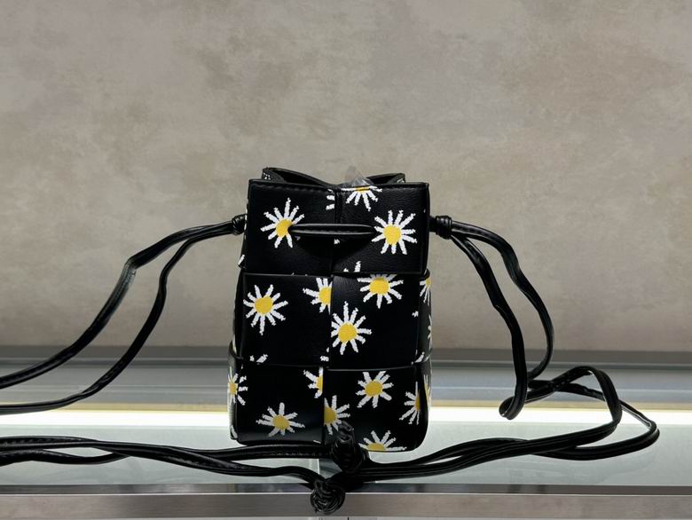 Bottega Veneta ˮͰ�� 1��1