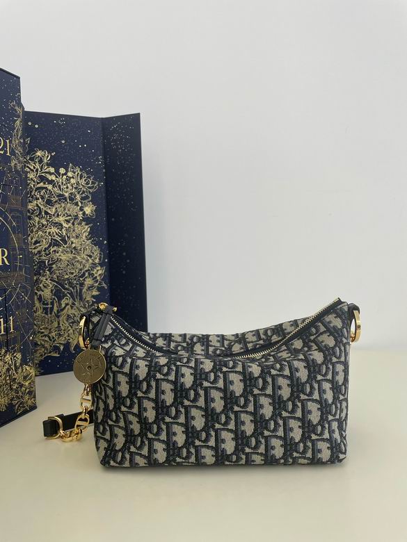 28.5X10X14.5cm 042404 YG