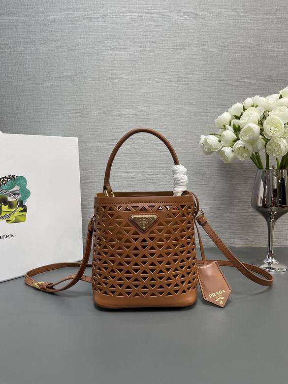 1BA217 18X17X10.5cm YG 2ɫ