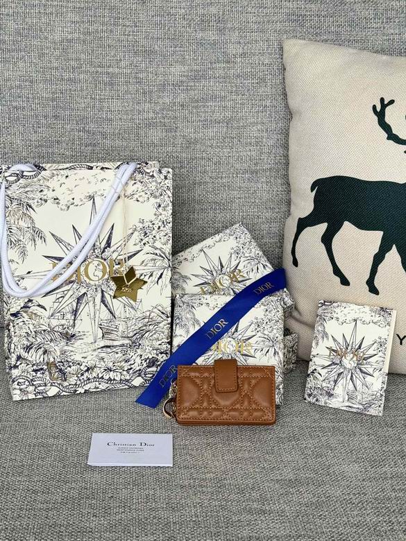 S0074 10.4X7X2cm YG 3