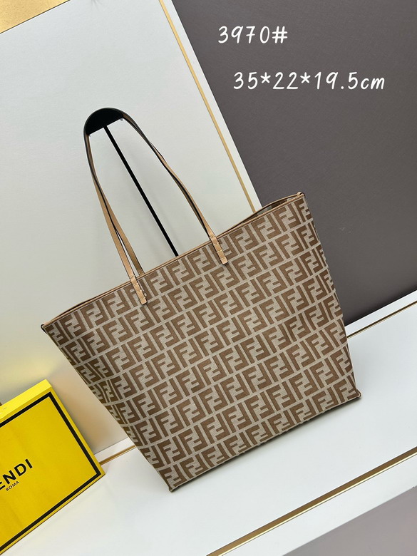 Fendi 3970 35x22x19.5cm jj1