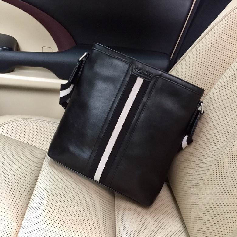 13622-3 26X29X5cm XM