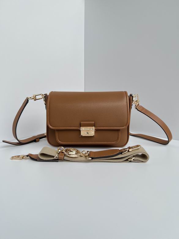 Bradshaw 24X7X16cm 090409 DY 5