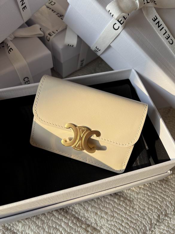 10I583 10.5X7X1cm YG 8