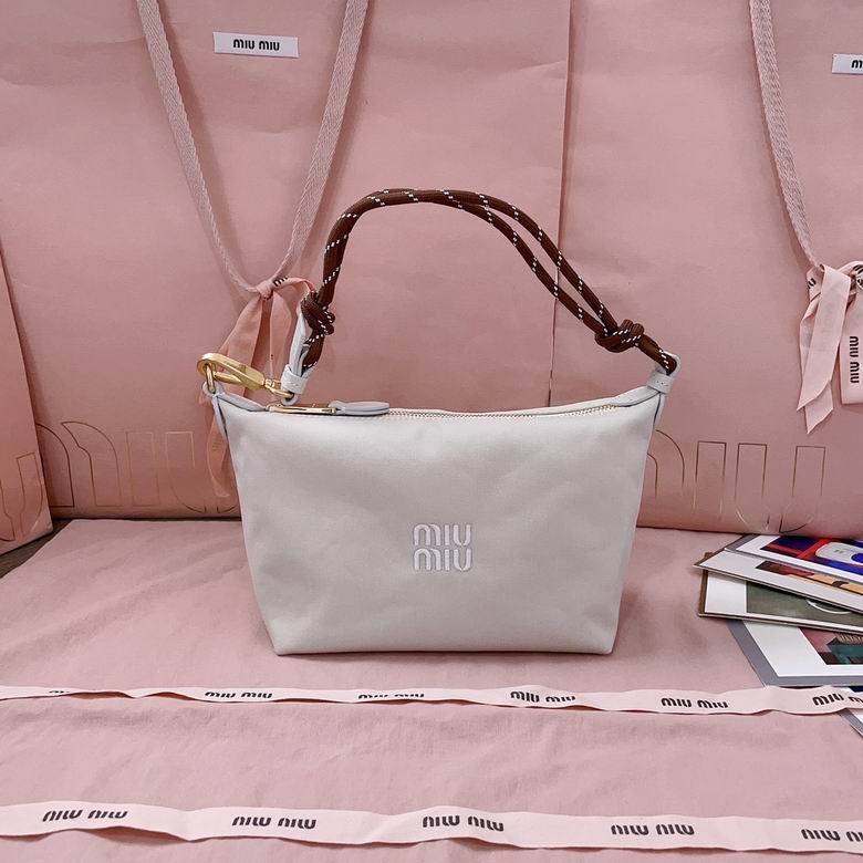 5NE841 19X25.5X14X10cm SF 2