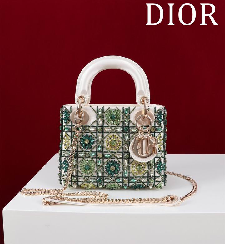 M0505 17X15X7cm HX 7