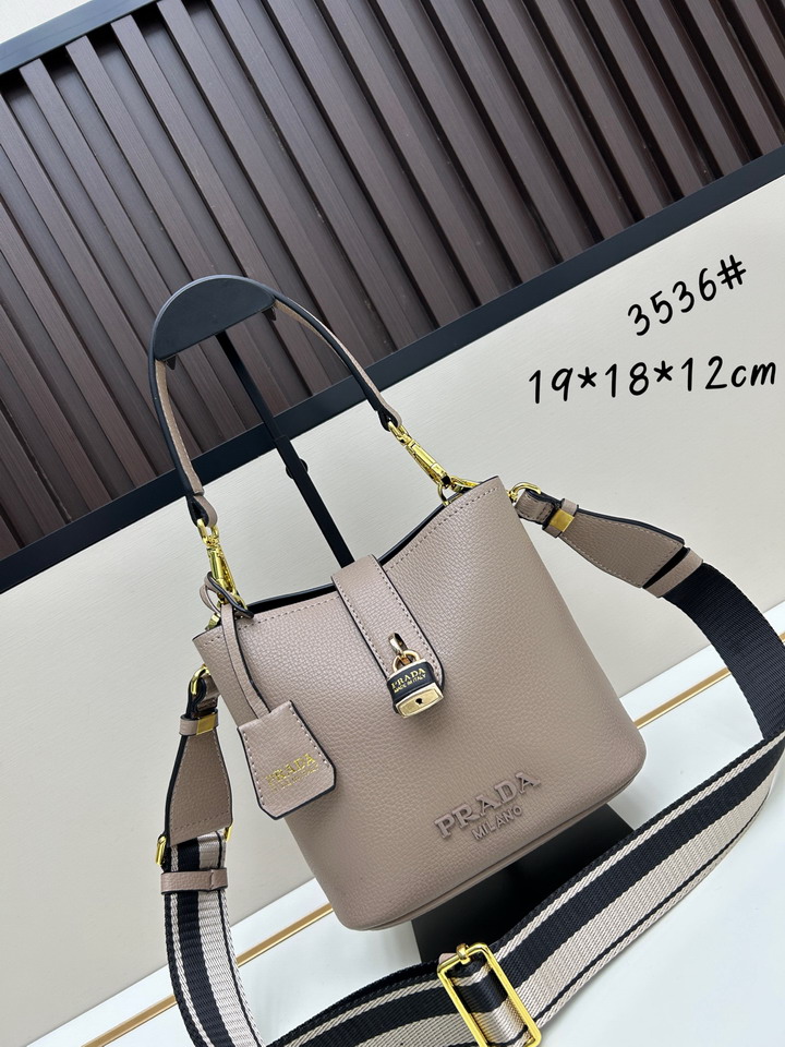 Prada Double�ִ�1:1