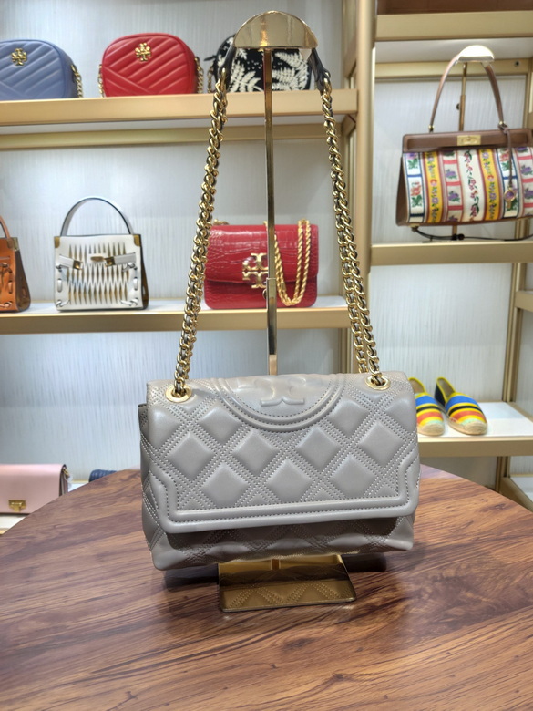 737 18X28X9.5cm XMh 7