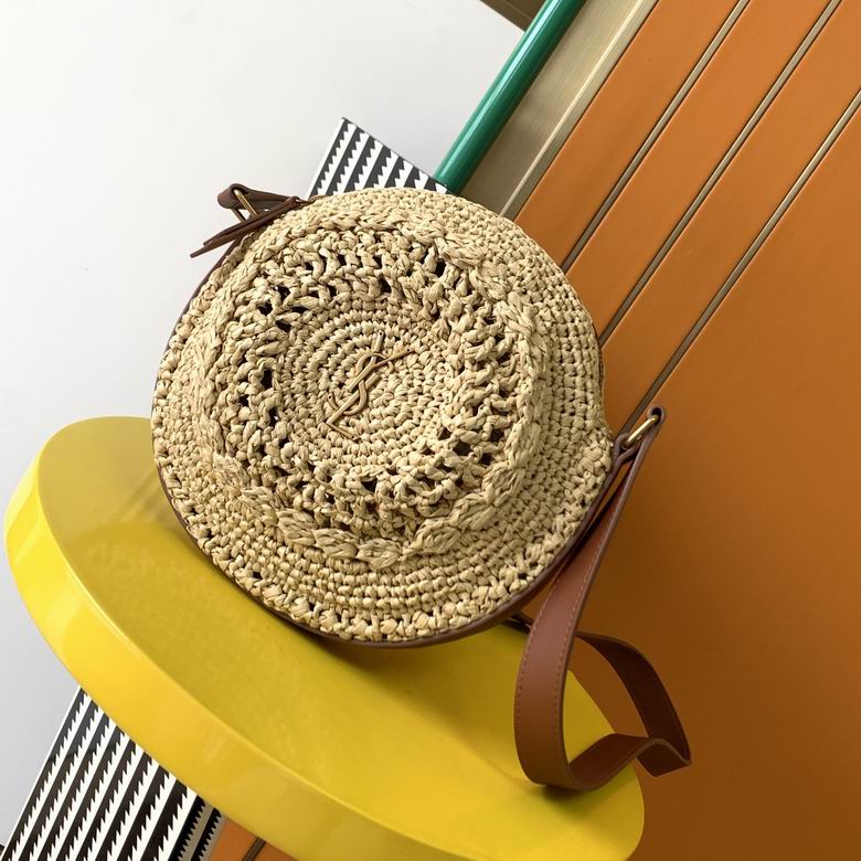 685601  17X17X5.5cm YG