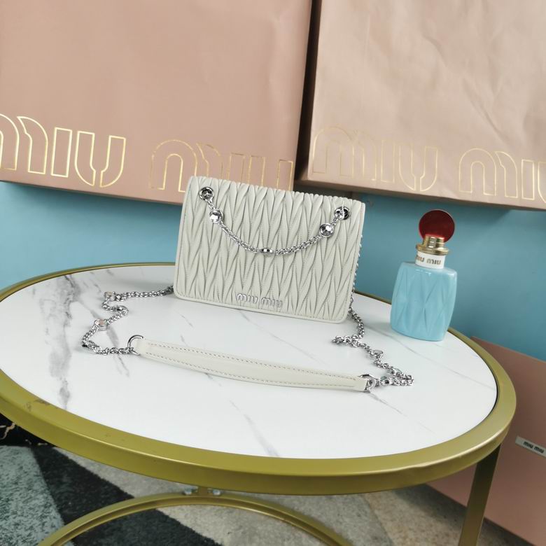 5BP065 19X13X5cm SF 7