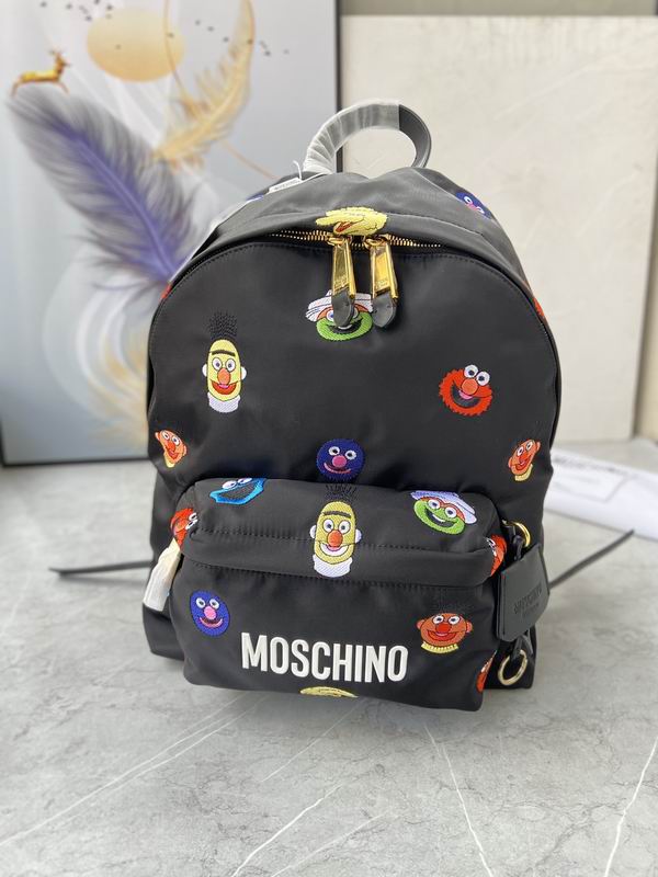 Moschino  L30x38cm Yt1