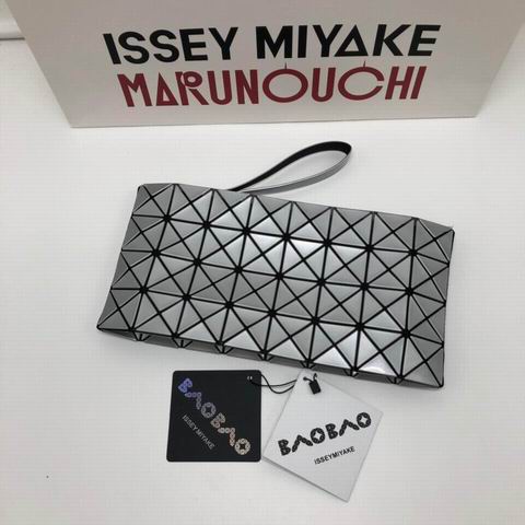 Issey Miyake 31x16x3.5cm Yt7