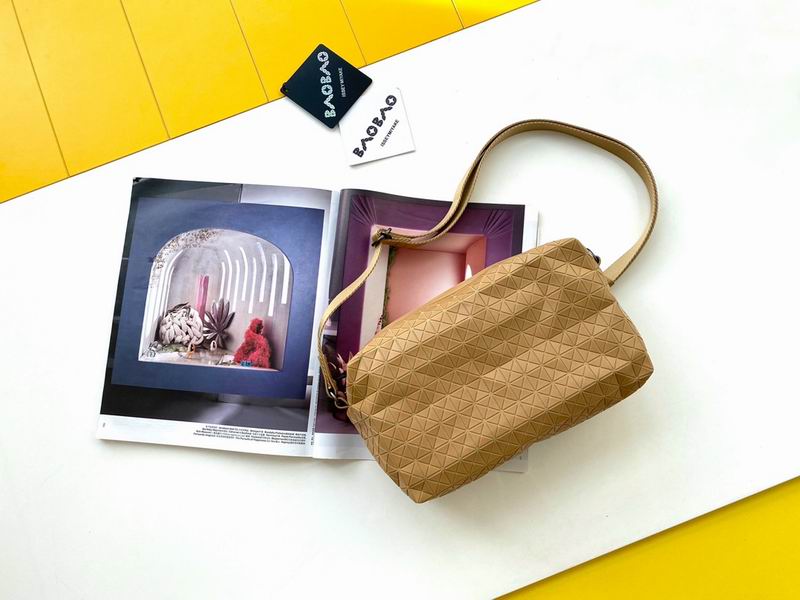 Issey Miyake BB89-AG131 23x15x11cm Yt2